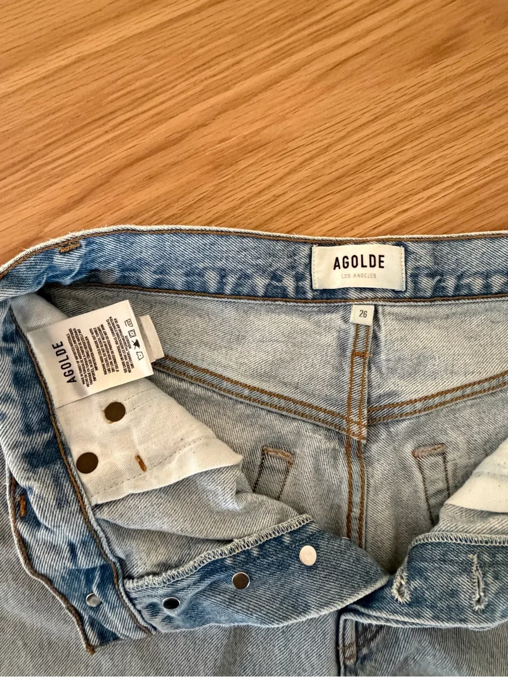 Agolde Riley Shorts - Picture 8 of 10